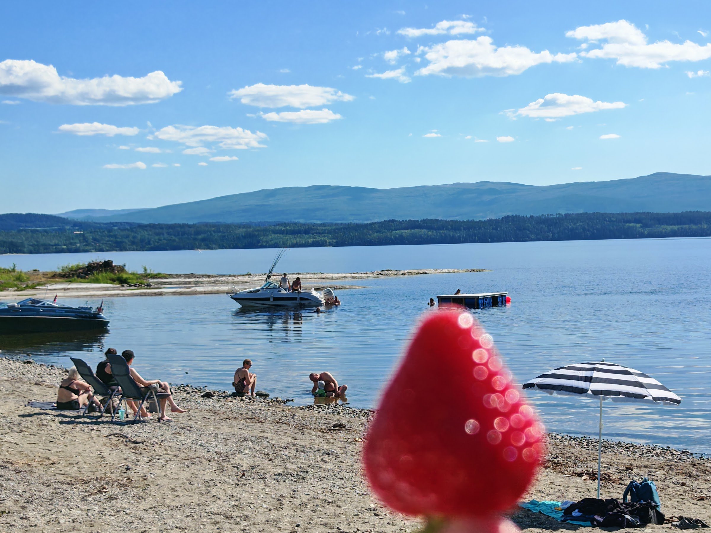 Vegset Camping (Snåsa) - lakeside fjellstue-style site